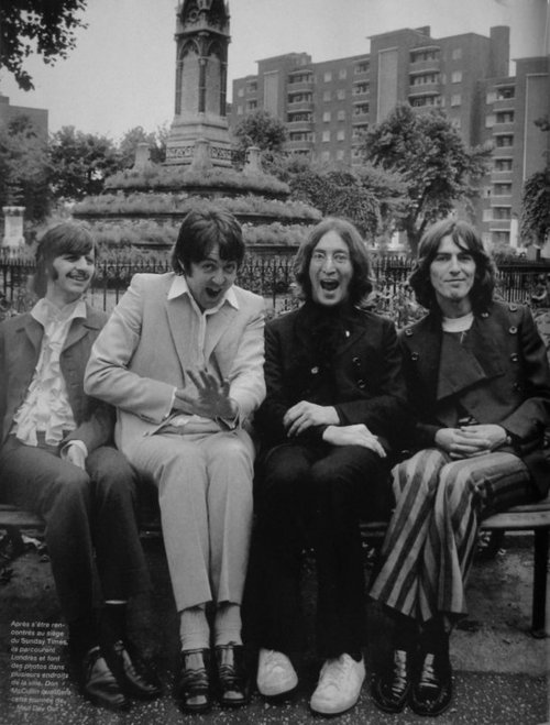 "Rocky Raccoon" song by The Beatles. The in-depth story behind the